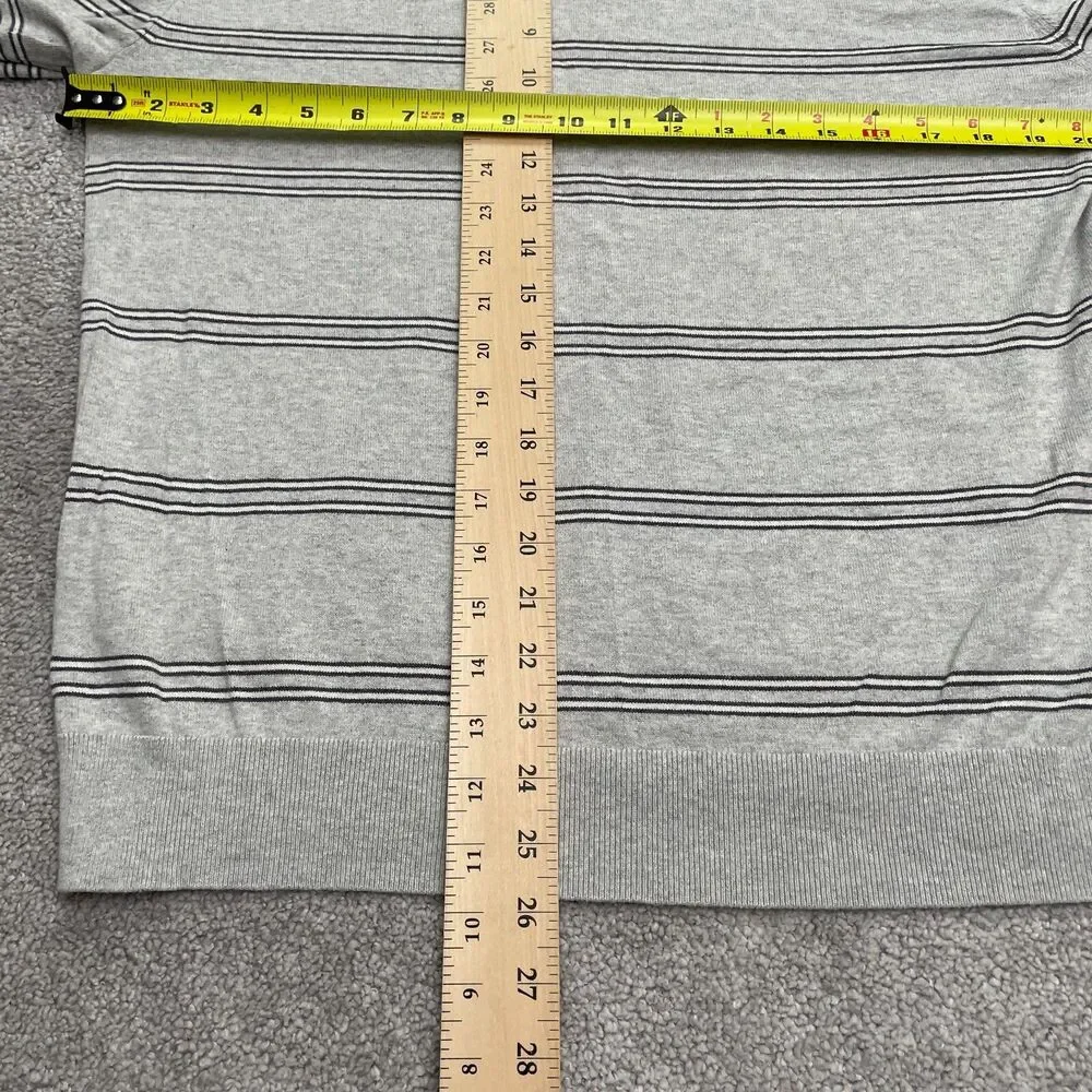 Banana Republic Luxury Blend Pullover Sweater Mens Large Gray Striped Crew Knit